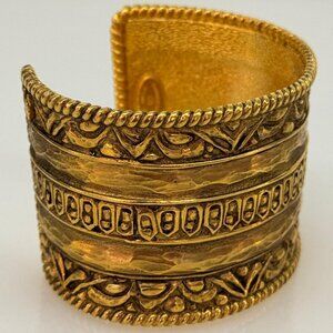 CHANEL Etruscan Cuff